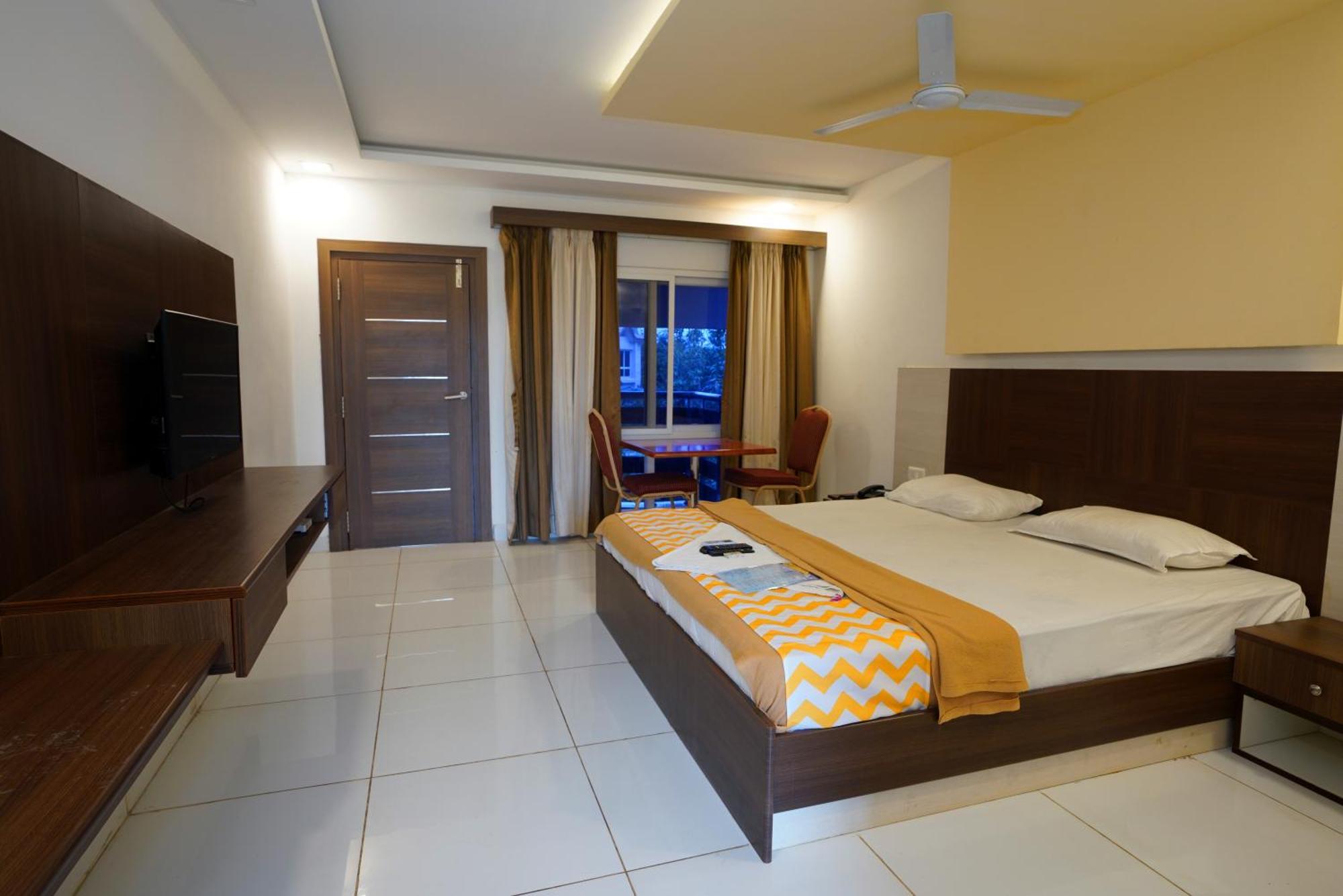 Park Inn Beach Resort Ченнаи Экстерьер фото